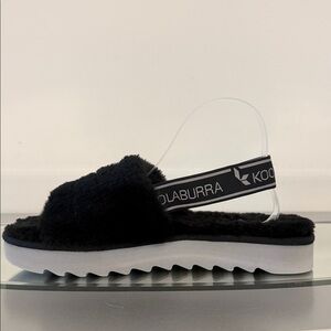 Koolaburra by UGG Fuzz'n Slippers Women’s Size 10 Black Faux Fur Sandals